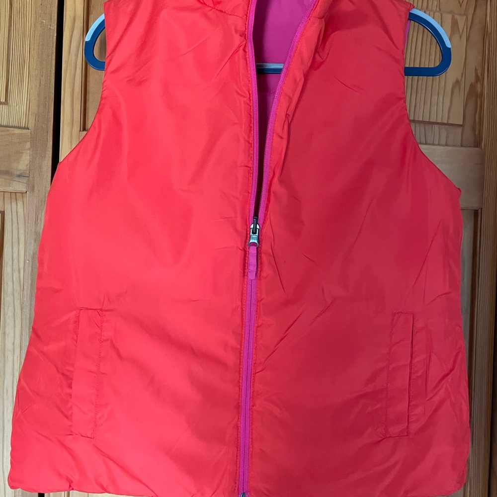 Gap reversible down vest. Orange/ pink.